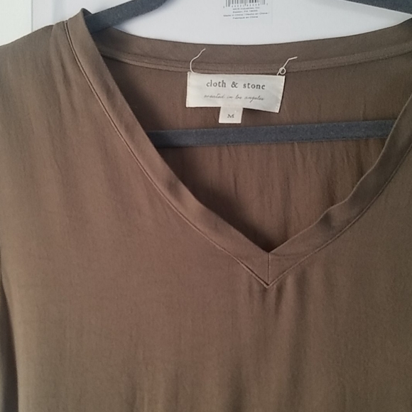 Cloth and stone dress - Picture 2 of 4